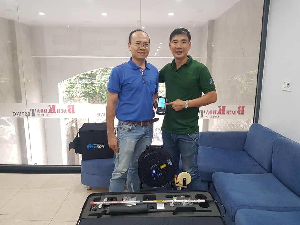 SaigonIC support Bach Khoa (https://www.facebook.com/BachKhoaTest) in supply inspection instruments and compare the results on site
